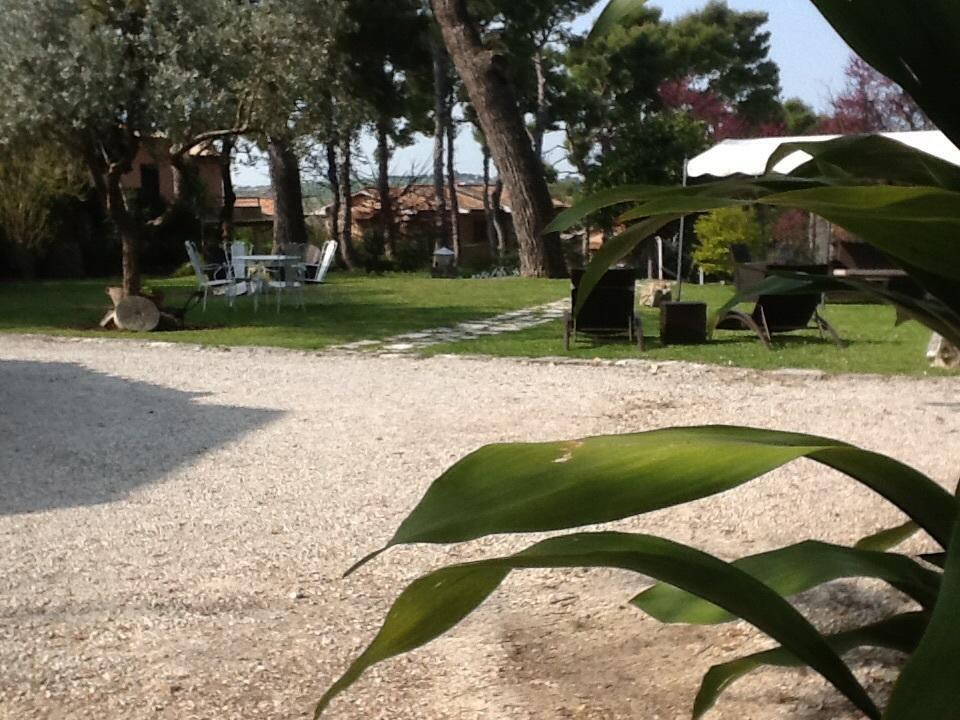 吉拉尔代利别墅住宿加早餐旅馆 锡罗洛 外观 照片